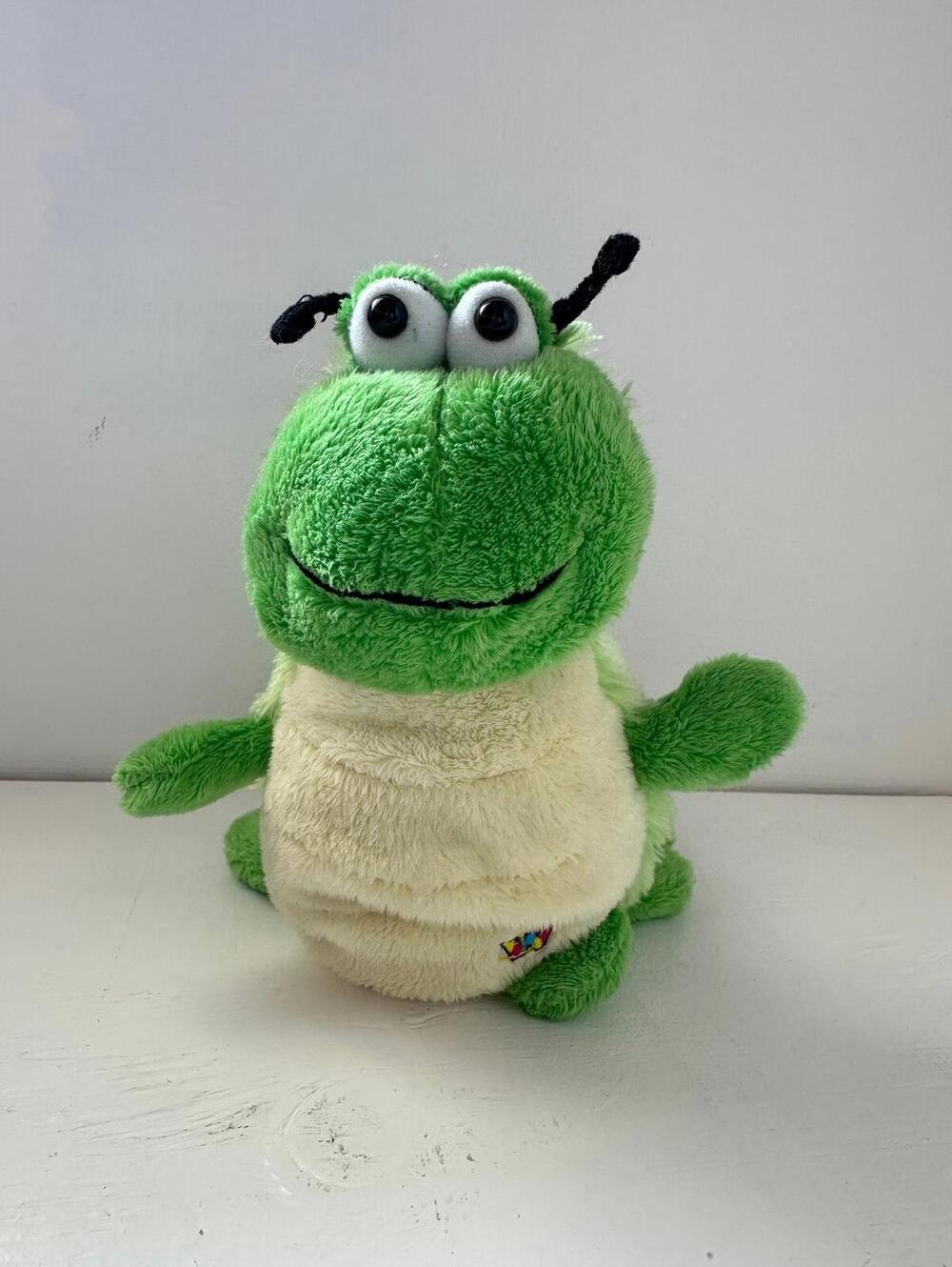 Adorable Vintage Webkinz “Caterpillar” the Green Caterpillar Plush (9 inch)